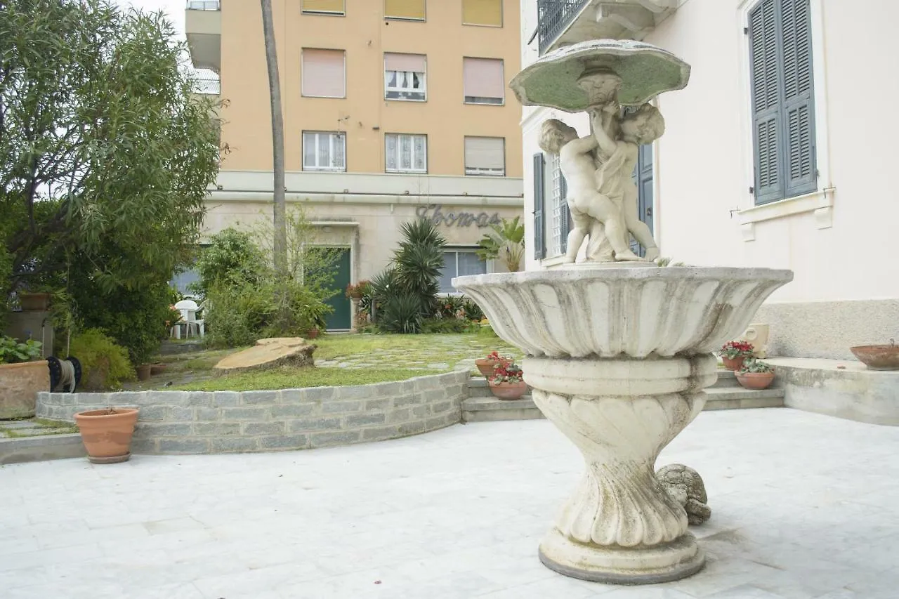Villa Thomas Imperia 0*,