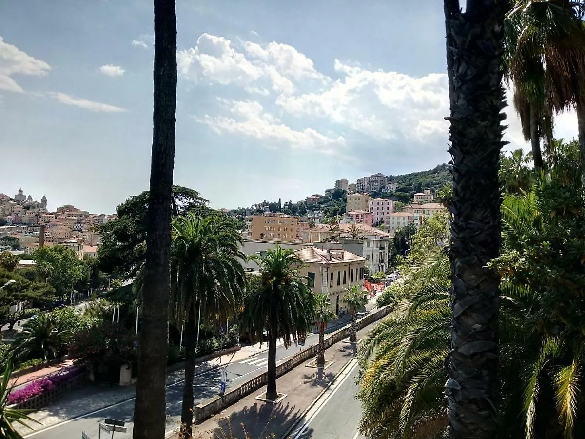 Villa Thomas Imperia 0*,  Italien